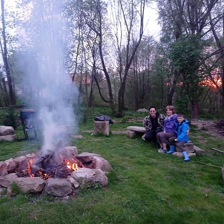 Roze I Jablonie Agroturystyka Gryfow sląski Bagian luar foto
